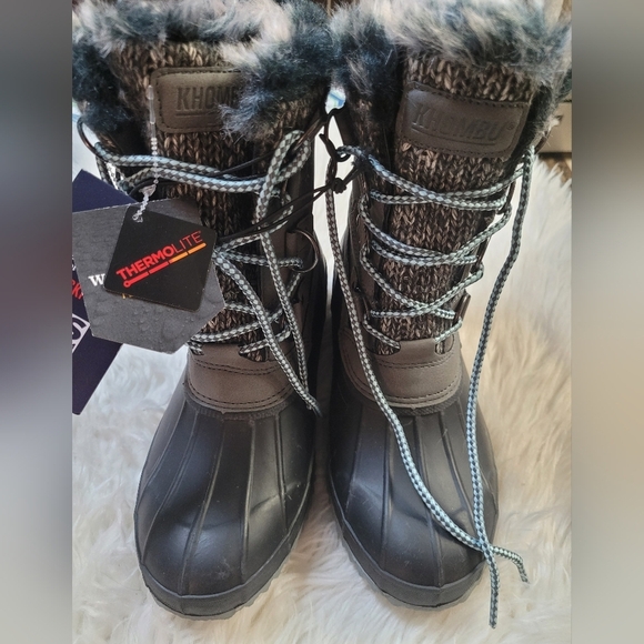 Women's Gray and Black Winter Boots - Picture 4 of 10